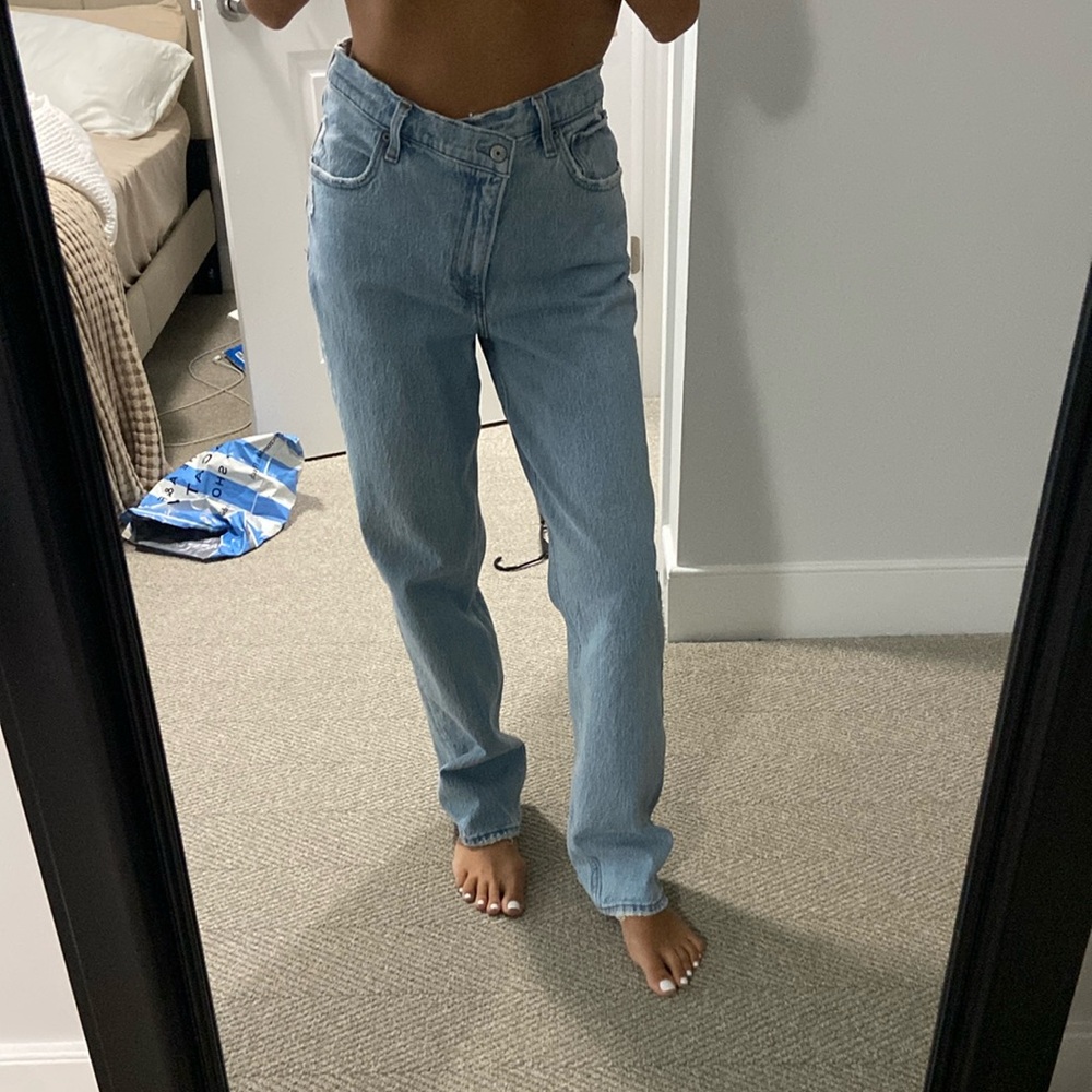 Abercrombie & Fitch High-Rise Light Blue Straight Jeans